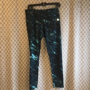 COPY - RBX workout leggings size L
